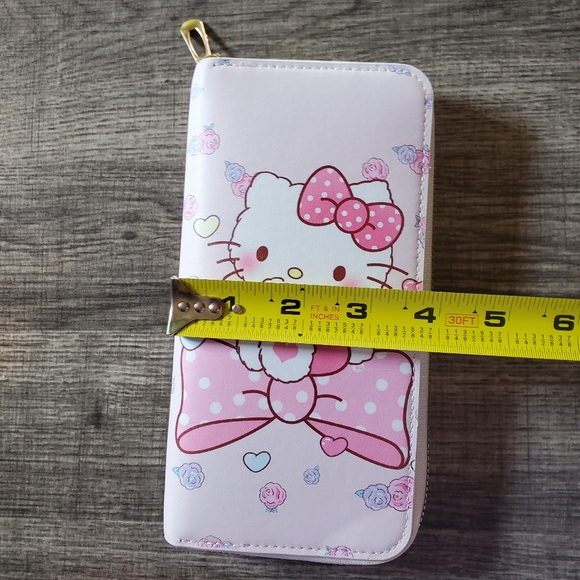 🍒🍒 Hello Kitty Wallet ❗️Final Price❗️ - Picture 10 of 11